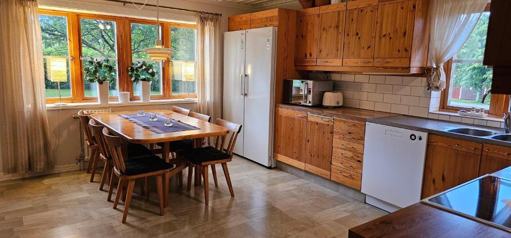 Fully equipped house in the countryside at Knohult - Villa De Trois Chambres