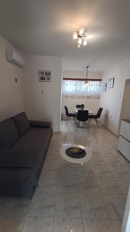 Posedenie v ubytovaní Apartment Fontana Felicita