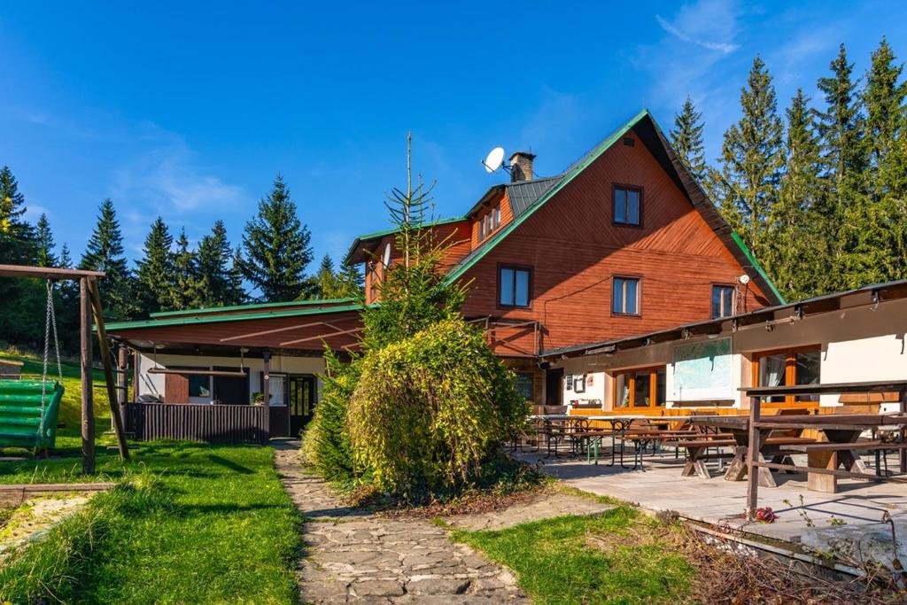 Budova, kde se hotel nachází