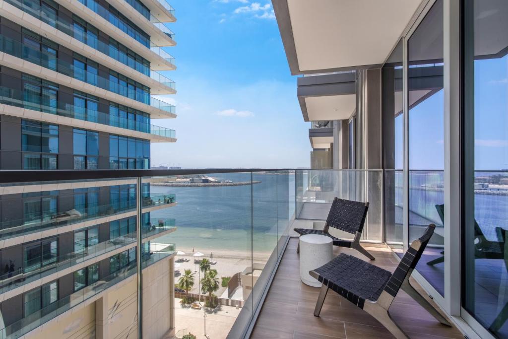 Luxury Seaview 1br Apt With Private Beach Access, Dubai (preços ...
