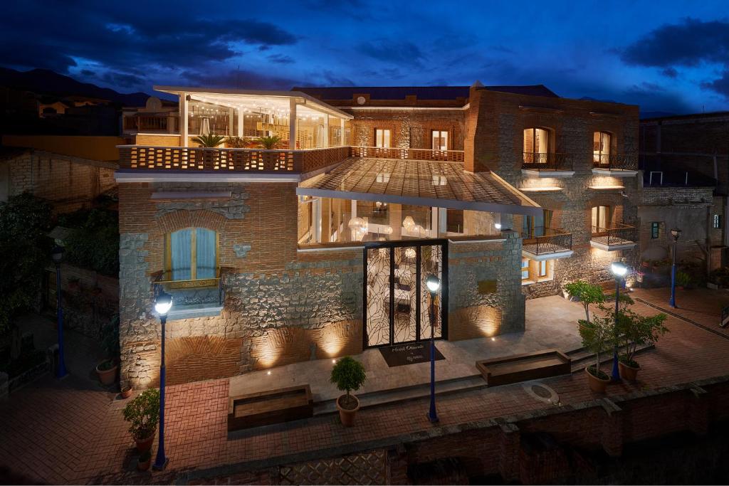 Budova, kde se hotel nachází