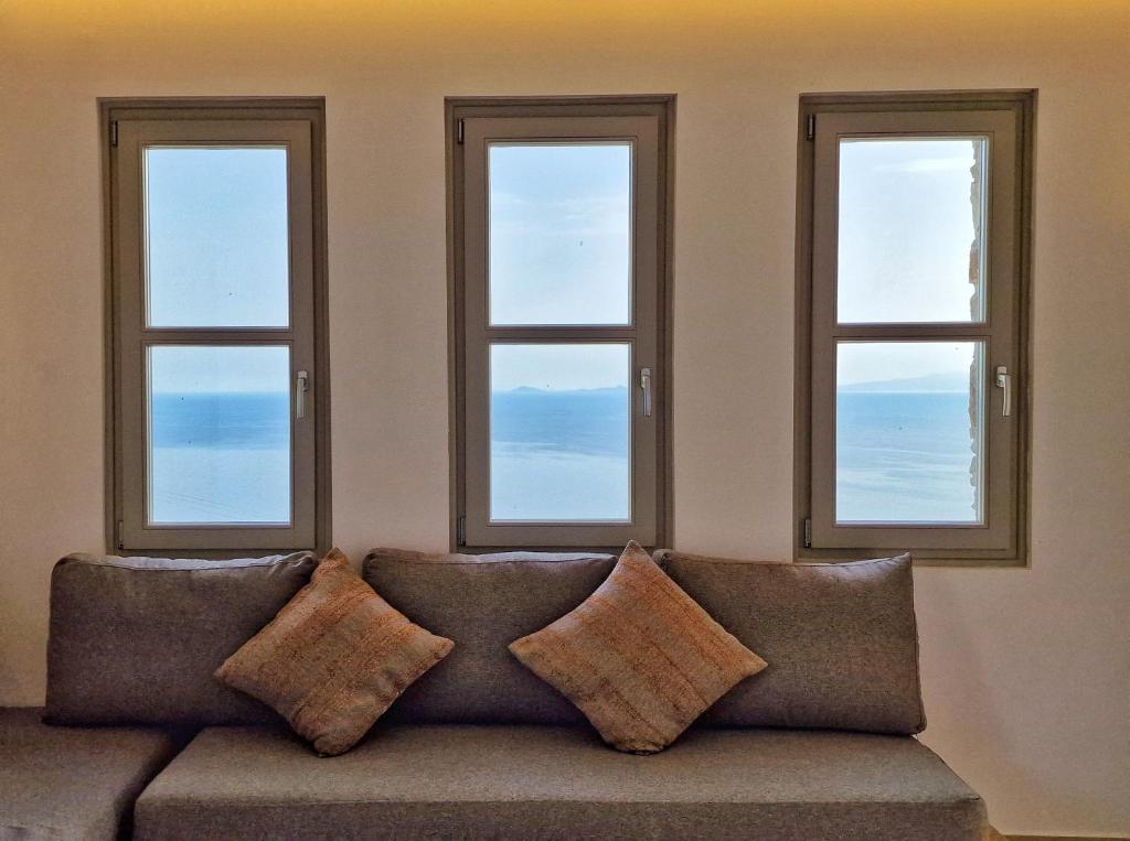 Posezení v ubytování AGADA Folegandros Suites & Villas