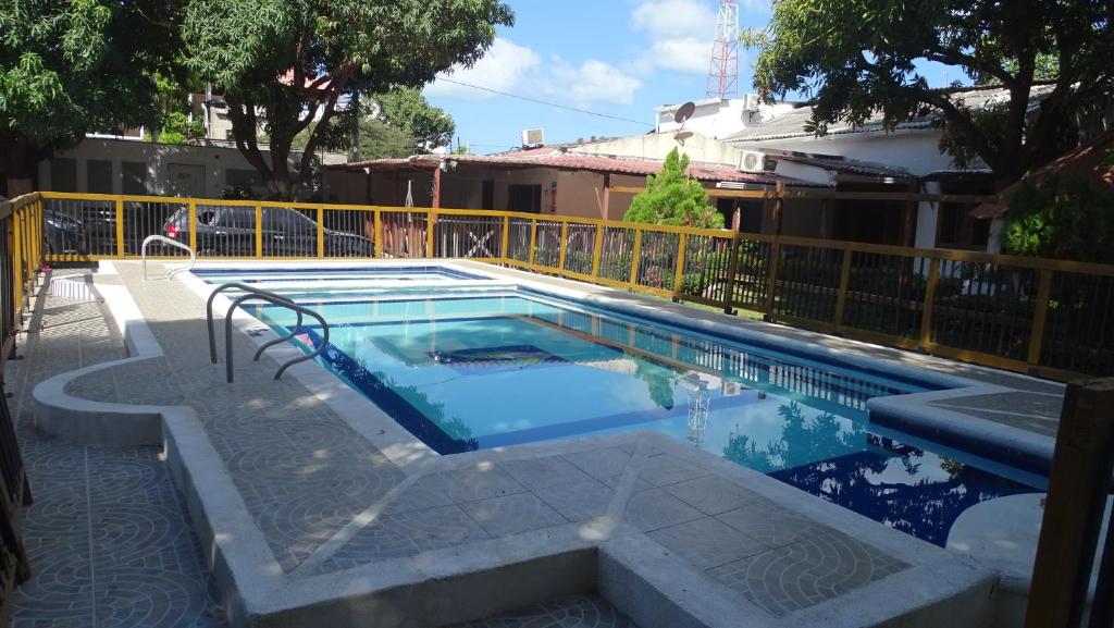 Bazén v ubytování Hotel Casa Finca La Maracuya nebo v jeho okolí