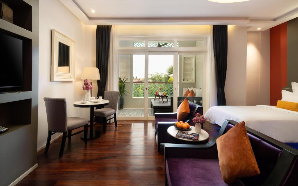 Posezení v ubytování The Royal Family Suites by Memoire Palace Resort & Spa