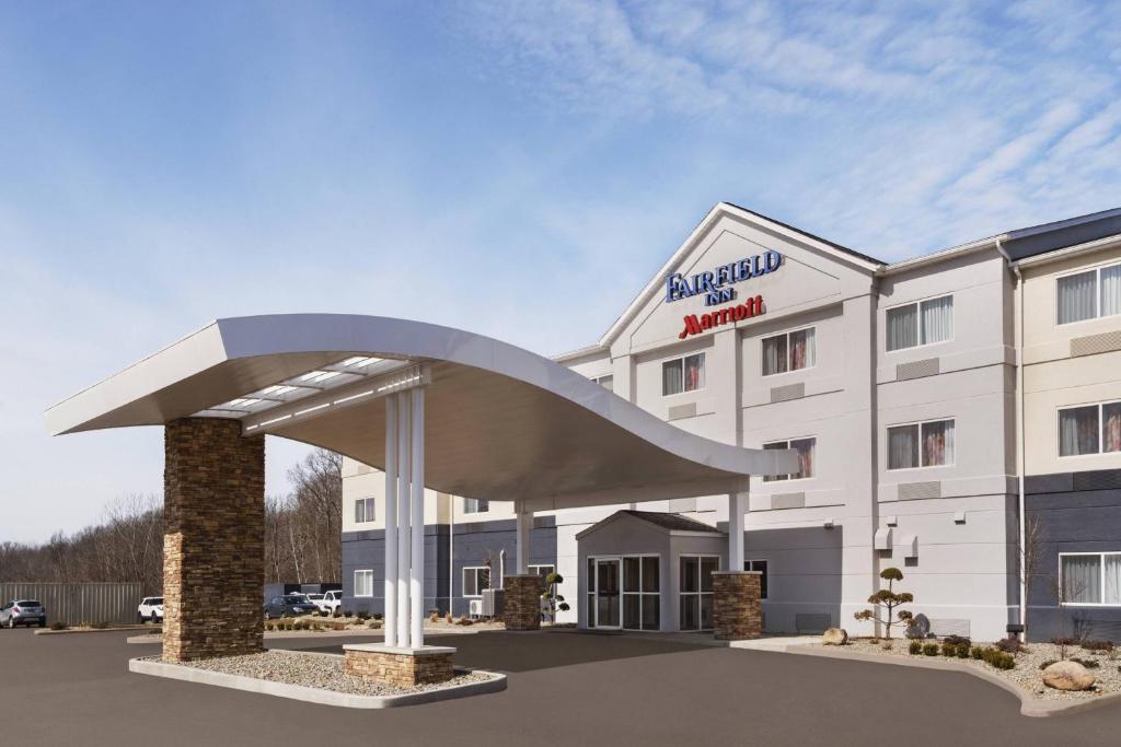 Fairfield Inn by Marriott Warren Niles photo