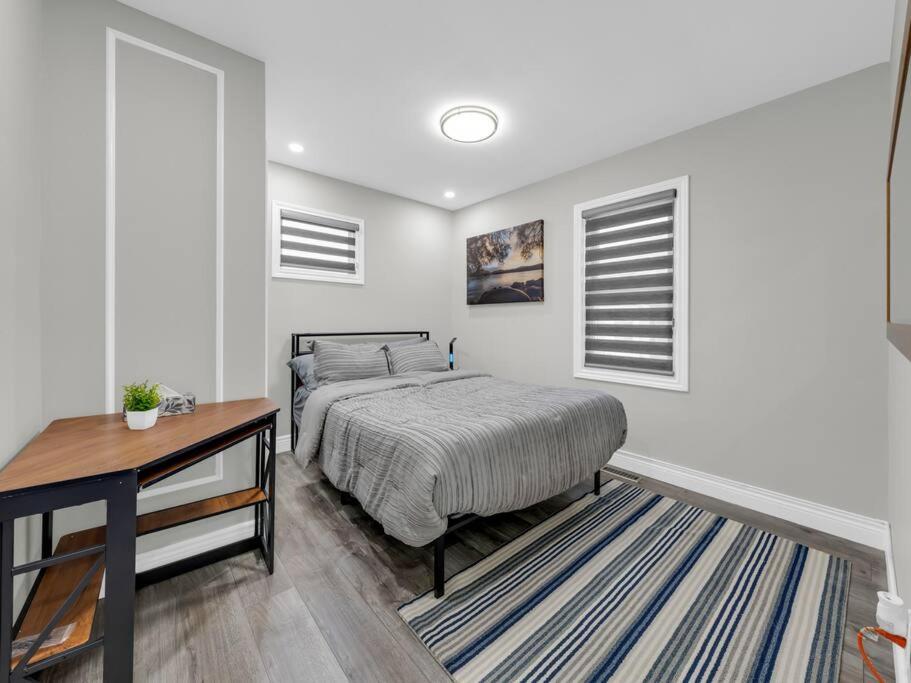 stylish house in south windsor-2 bedrooms - Appartement Met één Slaapkamer