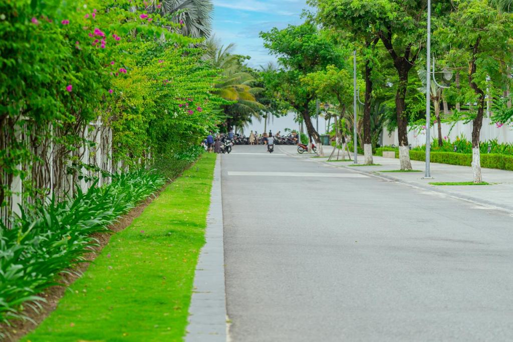 Vườn quanh SeaColor Beachstay Danang Hotel by Haviland