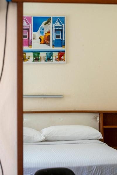 Postel nebo postele na pokoji v ubytování Manjimup Motor Inn