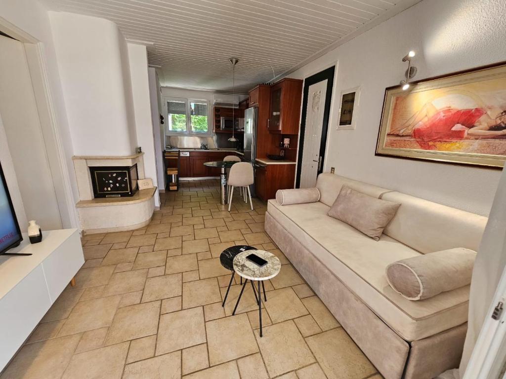 Część wypoczynkowa w obiekcie Beachfront House 13 ,Glyfada