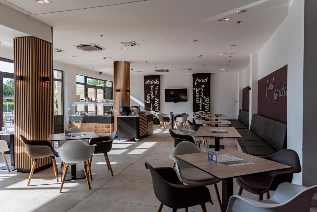 Restaurace v ubytování Hotel Karos Spa