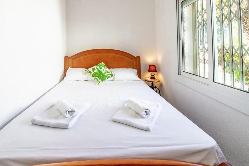 Posteľ alebo postele v izbe v ubytovaní Fener de Dalt 89 Casa con piscina y vistas
