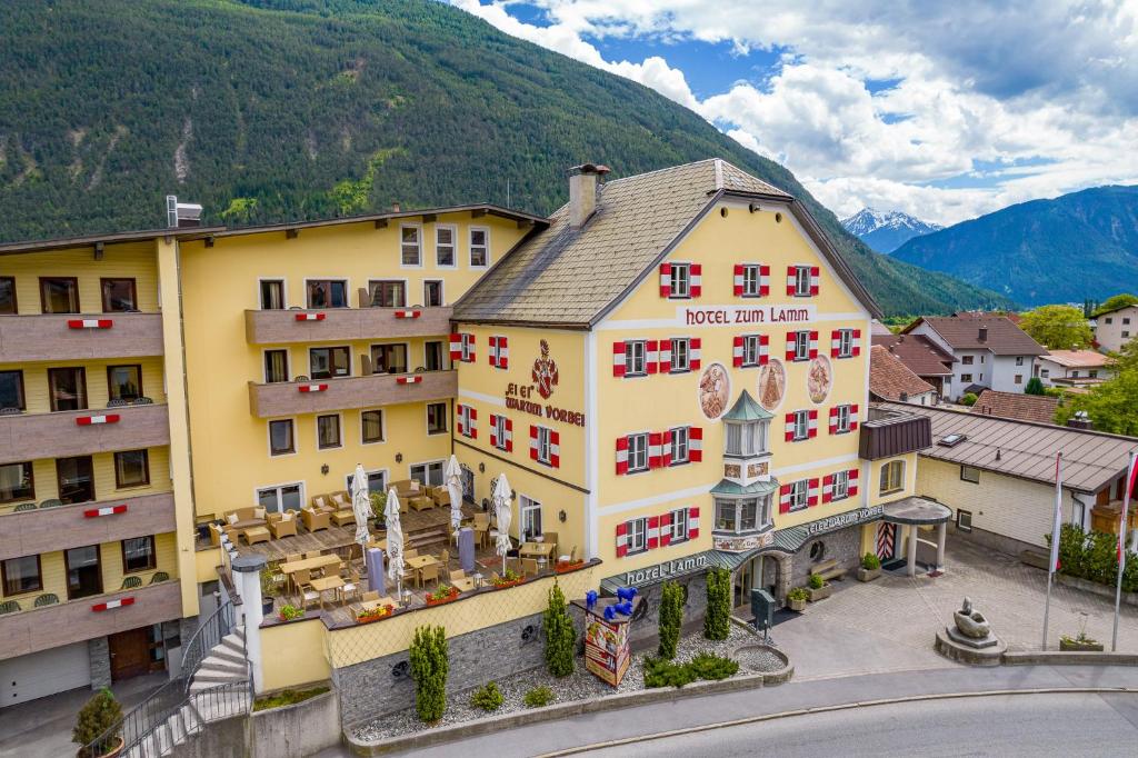 Üldine mäevaade või majutusasutusest Hotel zum Lamm pildistatud vaade