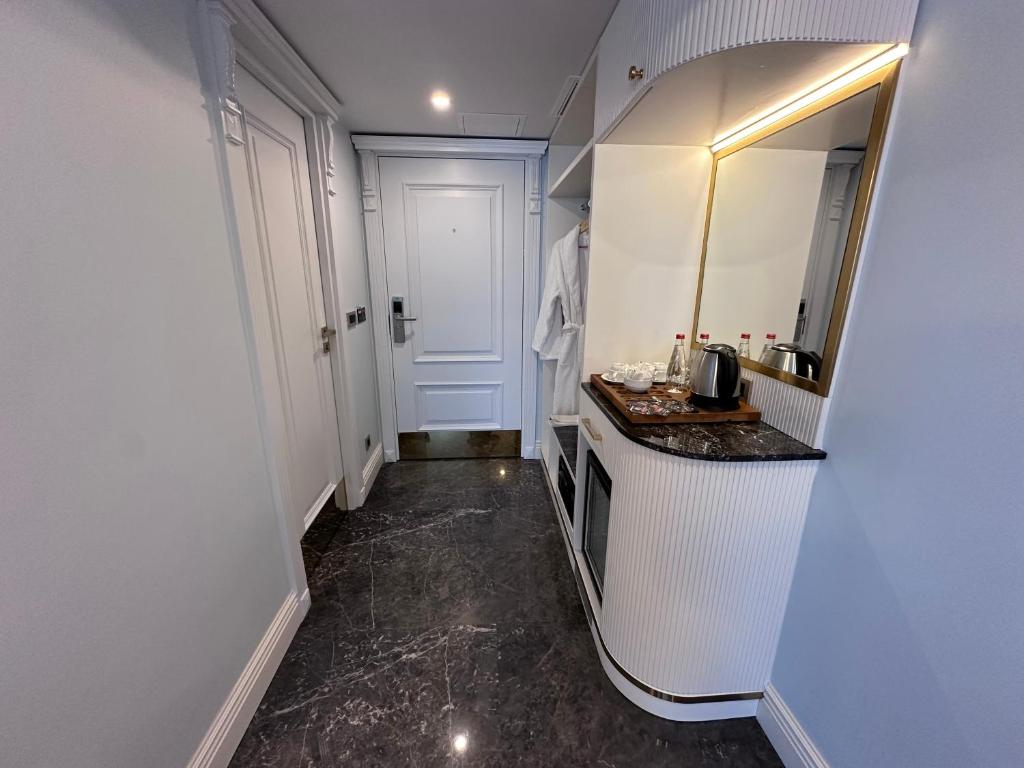 Golden Horn Bosphorus Hotel - 6