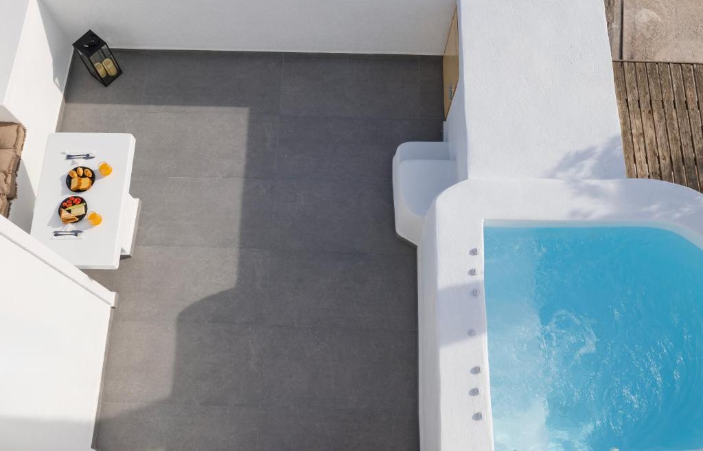 Koupelna v ubytování Commercio Suites Santorini