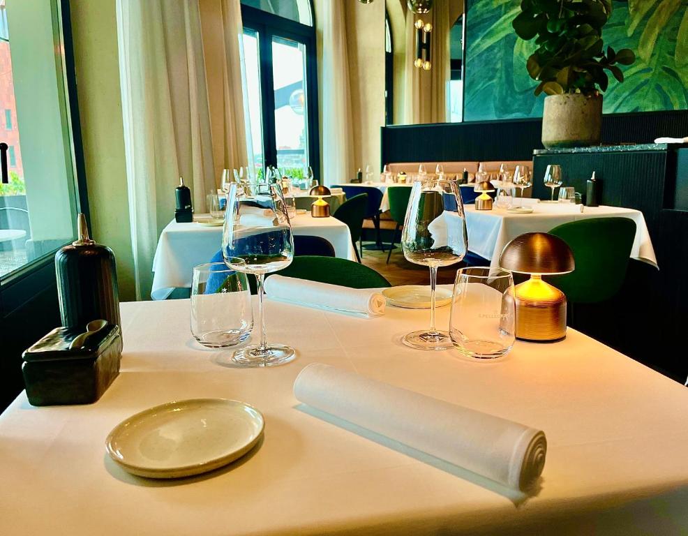 U Eat & Sleep Antwerp - Resim 14