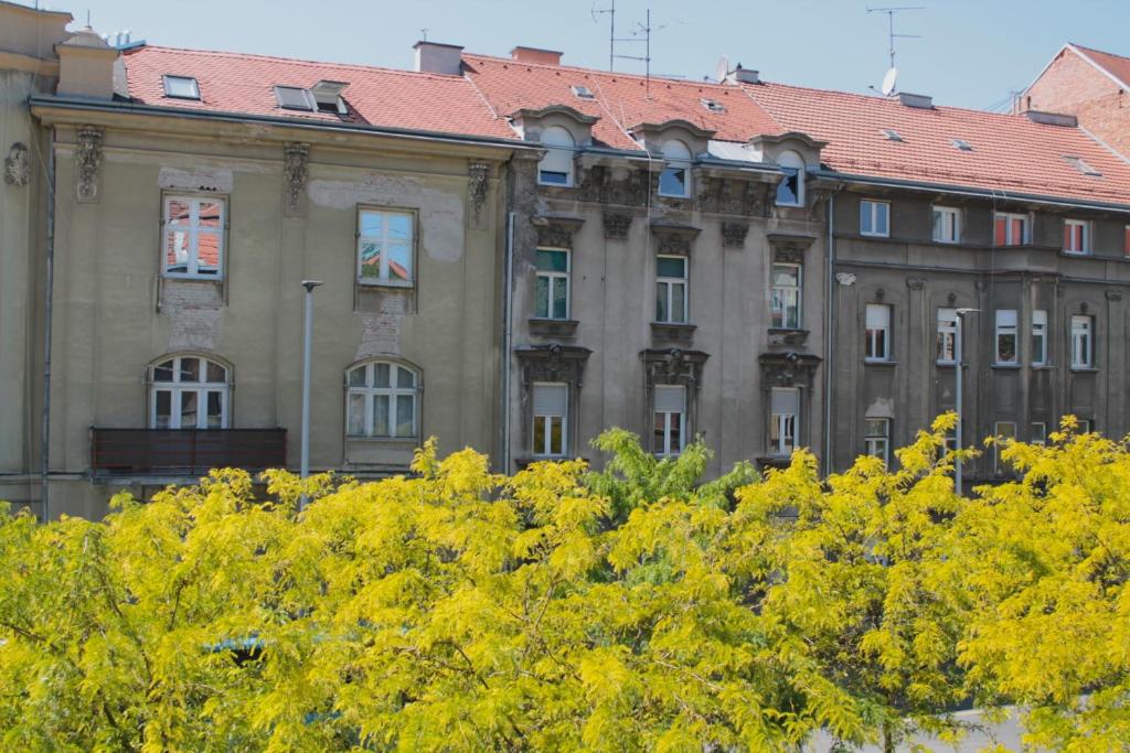 Budova, kde se apartmán nachází