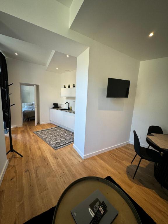 Victorias House Suite - Resim 8