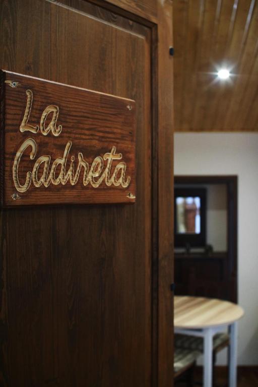 Una televisión o centro de entretenimiento en El Celler de la Guàrdia