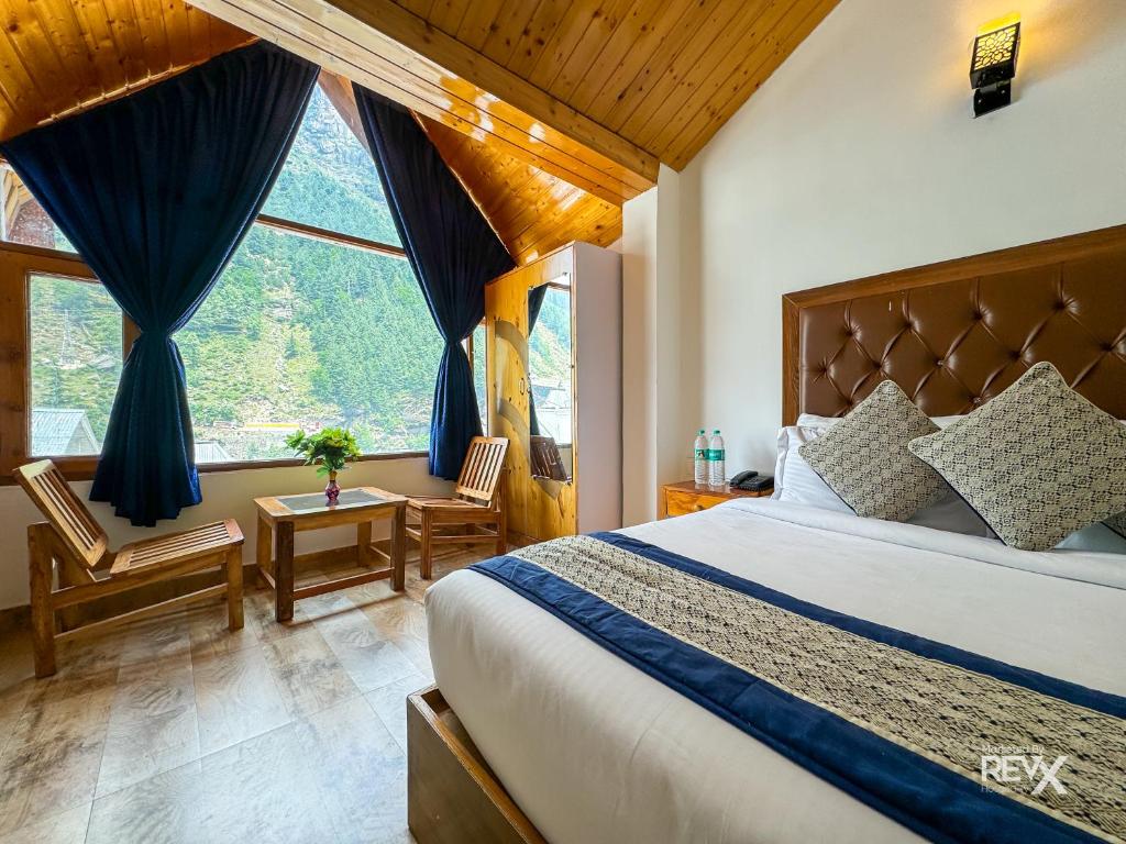 Postel nebo postele na pokoji v ubytování Shanag Inn Resort