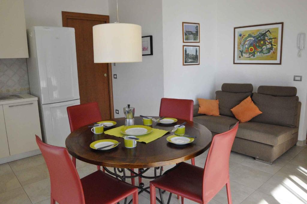 Posedenie v ubytovaní Apartments in Lazise - Gardasee 30250