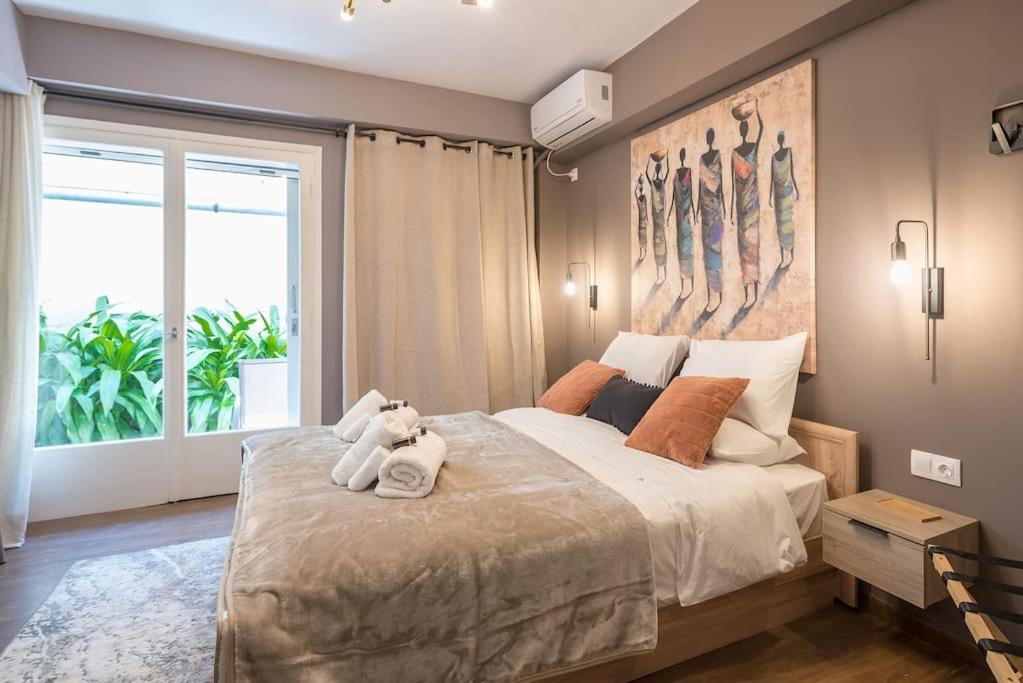 Athens Seaside Retreat Floisvos
