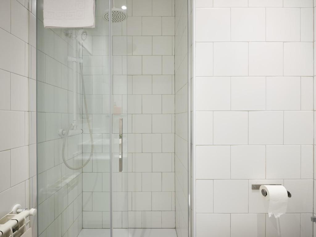 A bathroom at My City Home - Student Rooms in Moncloa