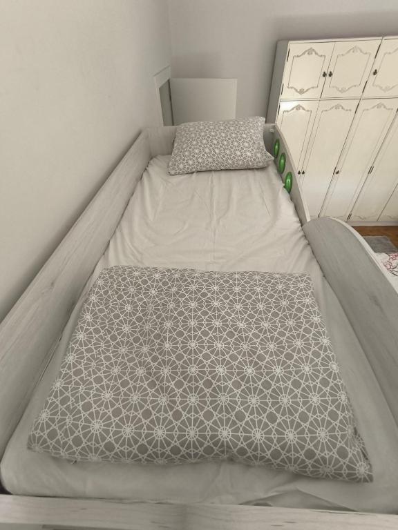 Postel nebo postele na pokoji v ubytování Apartman Braun Čačak