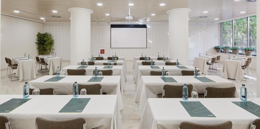 Konferenční prostory v ubytování Sercotel Los Llanos