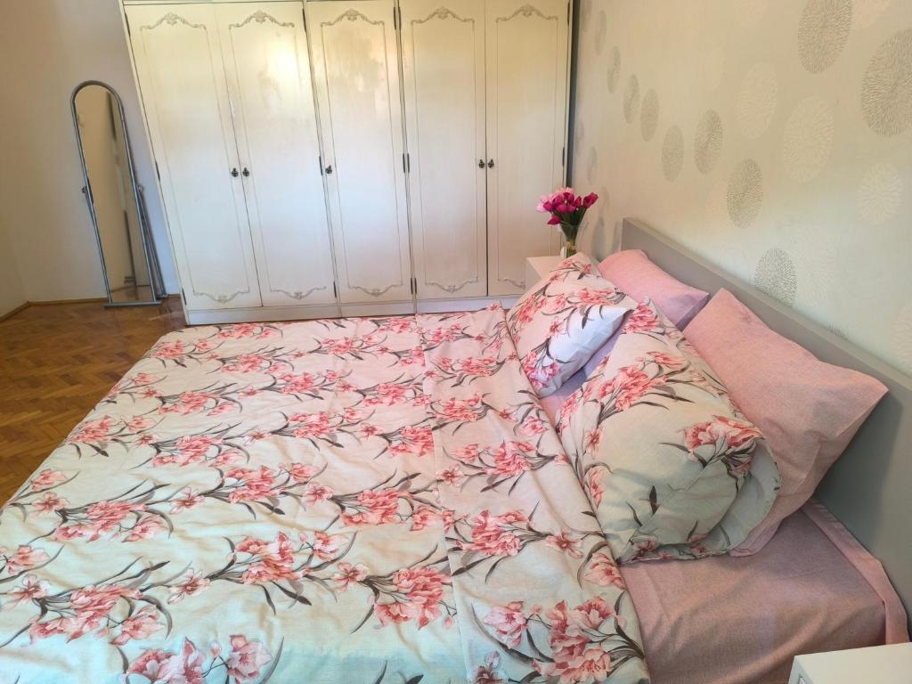 Postel nebo postele na pokoji v ubytování Apartman Braun Čačak