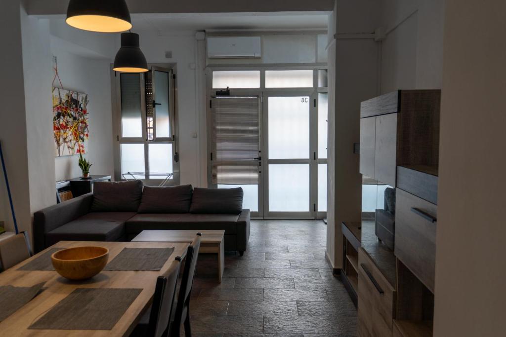 Kuchyň nebo kuchyňský kout v ubytování Full 50sqm Loft in Badalona