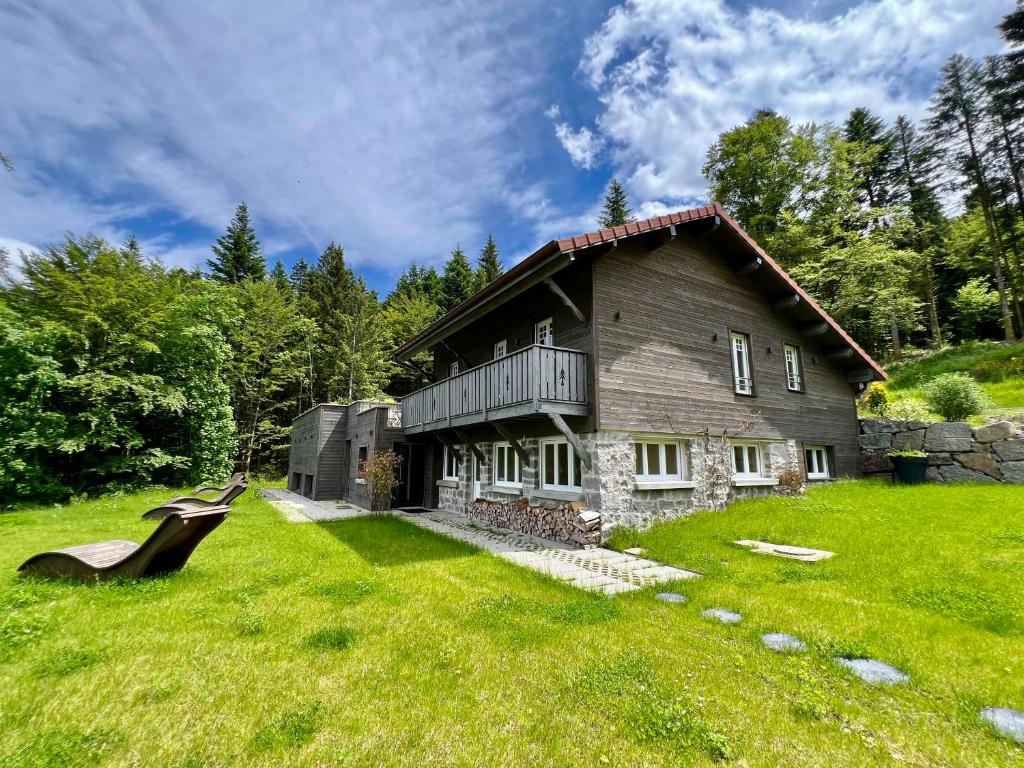 Jardín al aire libre en Home des bois