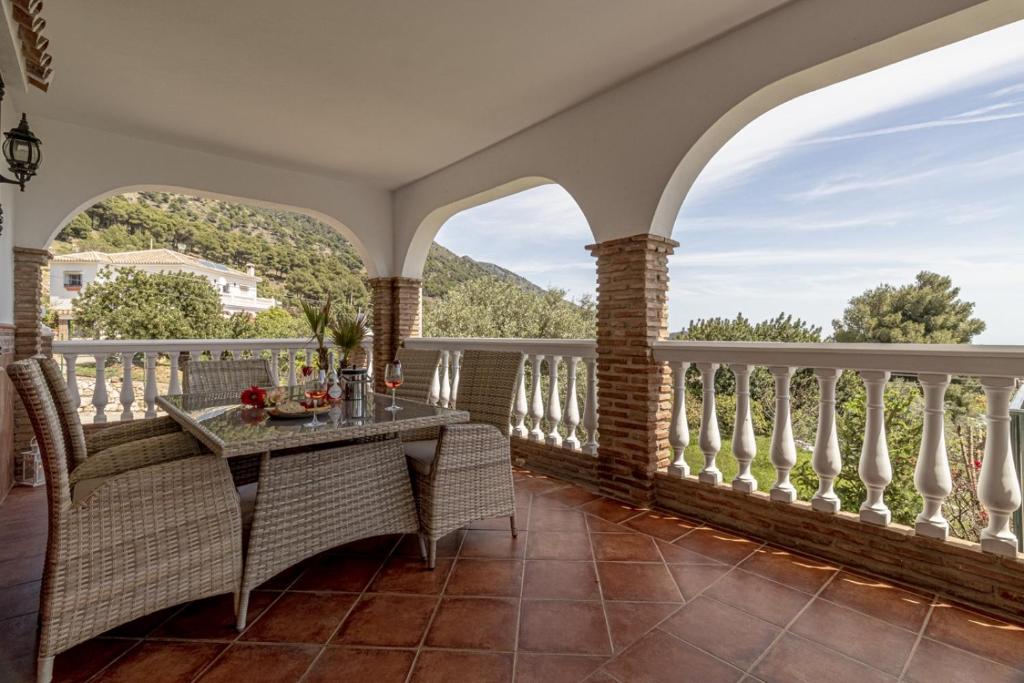 Zdjęcie z galerii obiektu Casa Sueño con piscina privada w mieście Mijas
