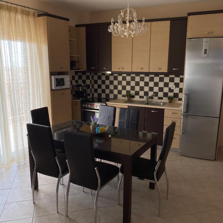 Kuchyň nebo kuchyňský kout v ubytování Kap's appartment (1)