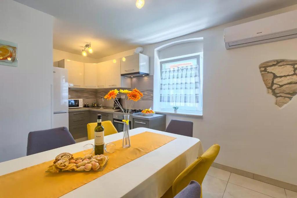 Kuchyň nebo kuchyňský kout v ubytování Apartment Viola ,2019