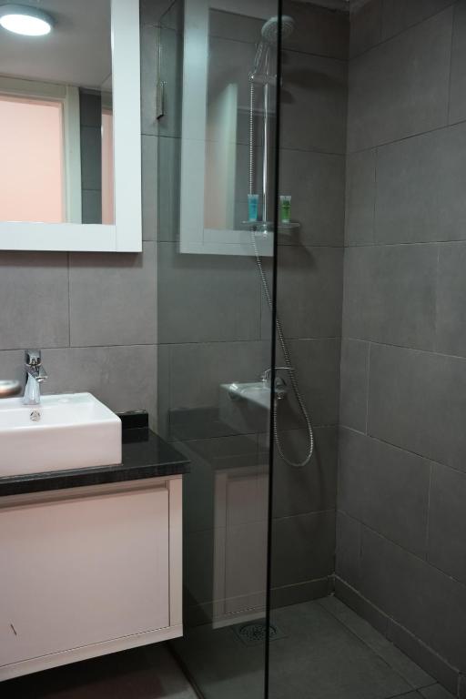 Koupelna v ubytování B RESIDENCE
