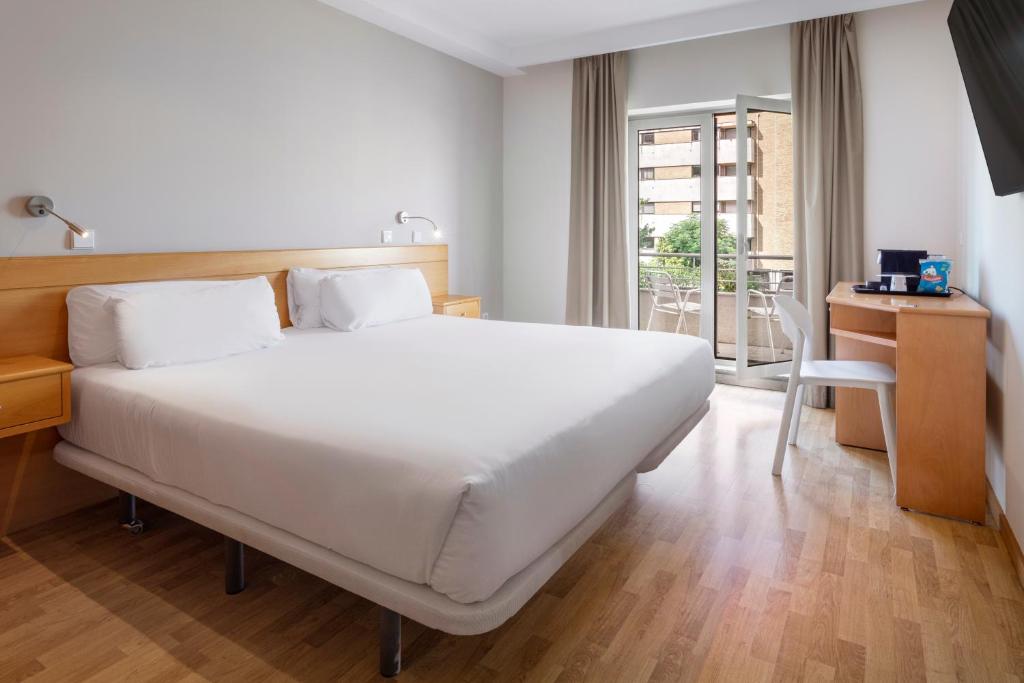 B&B HOTEL Braga Lamacaes - Resim 7