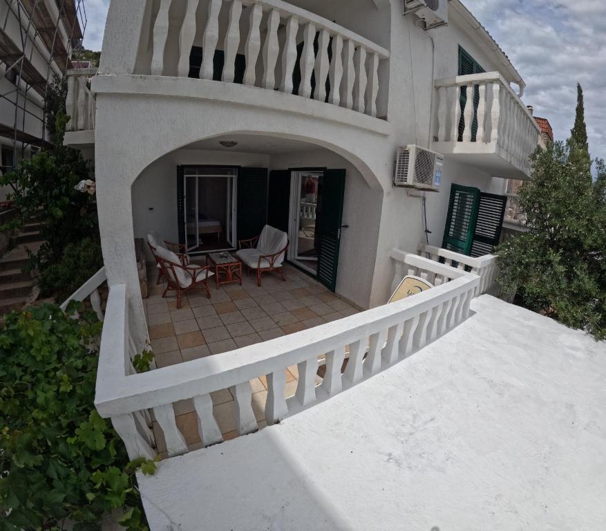 Balkón alebo terasa v ubytovaní Jadran Apartmani