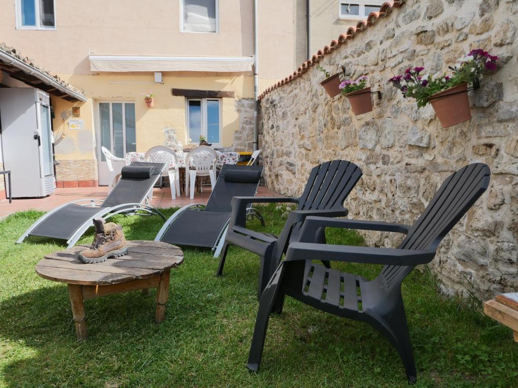 Posezení v ubytování Albergue El Alfar/Pilgrim Hostel