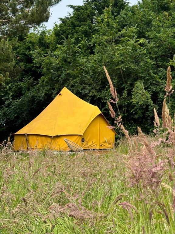 Fotografie z fotogalerie ubytování Bell tent Binnen Duin v destinaci 't Horntje