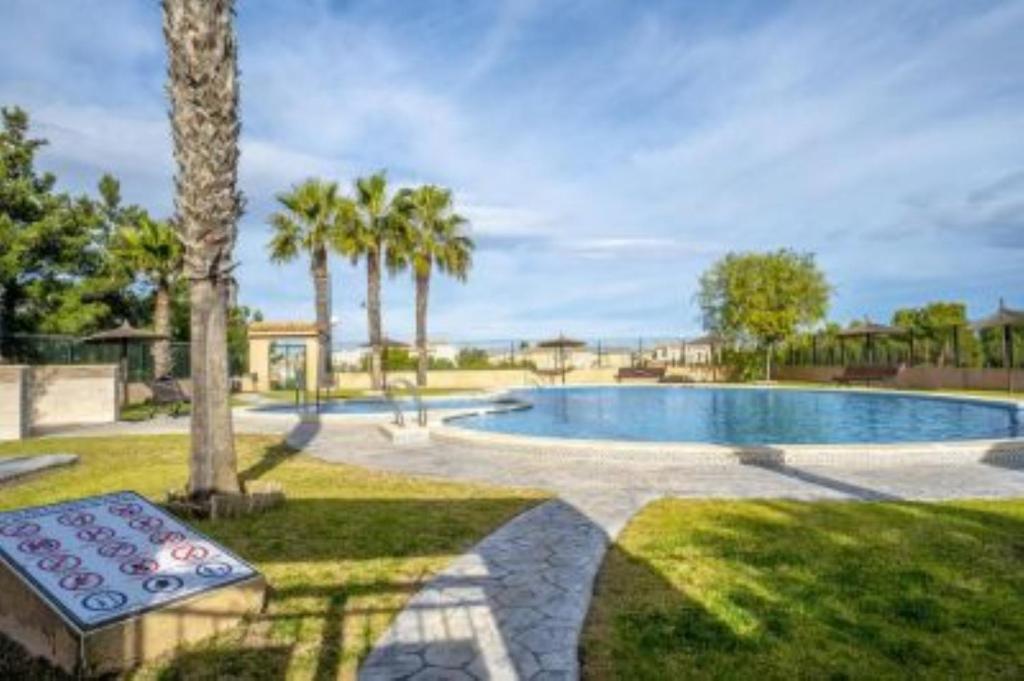 Bazén v ubytování Townhouse Dreamhills Los Altos nebo v jeho okolí