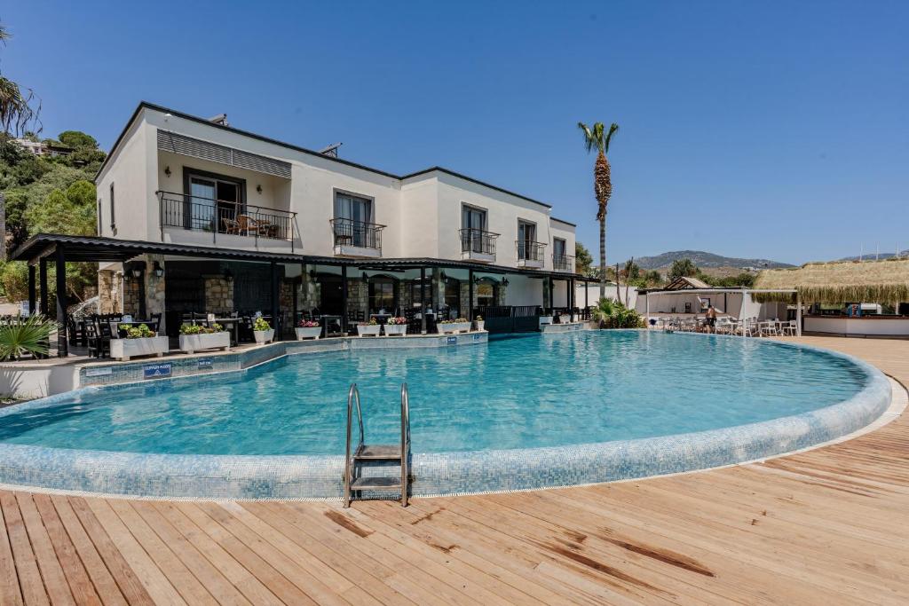 Bazén v ubytování Costa 3S Beach Hotel-All Inclusive nebo v jeho okolí