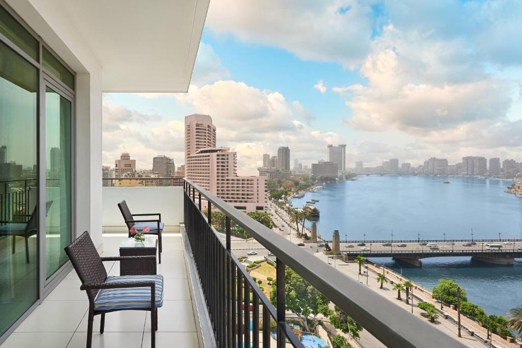 Balkón nebo terasa v ubytování The Nile Ritz-Carlton, Cairo