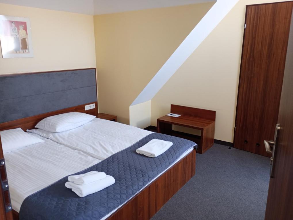 Aparthotel W Palacu - Resim 28