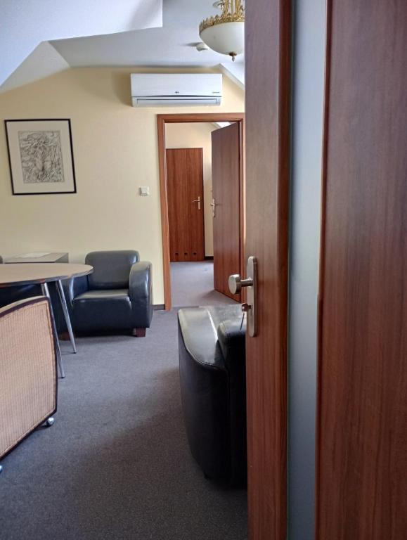 Aparthotel W Palacu - Resim 30