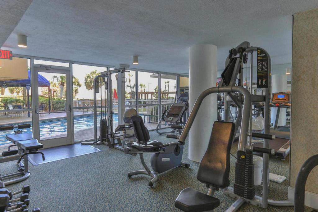 Palestra o centro fitness di Beautiful Updated Pelican Beach Unit!!!