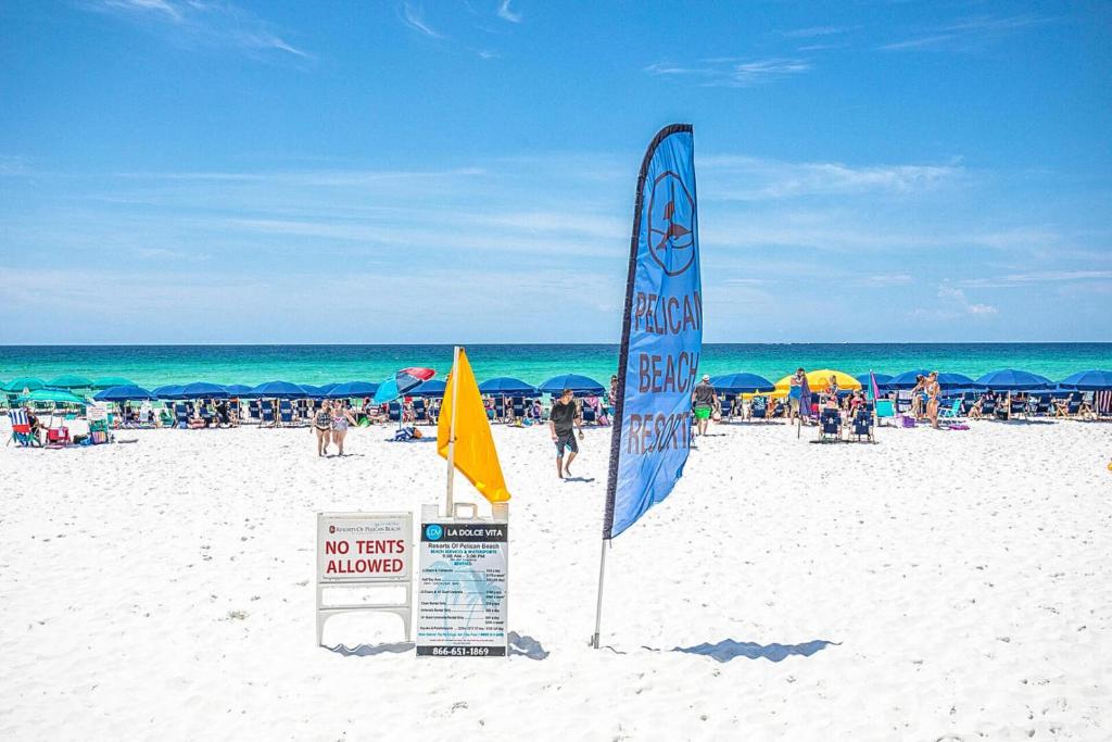 Ein Strand an oder in der Nähe des Ferienhauses