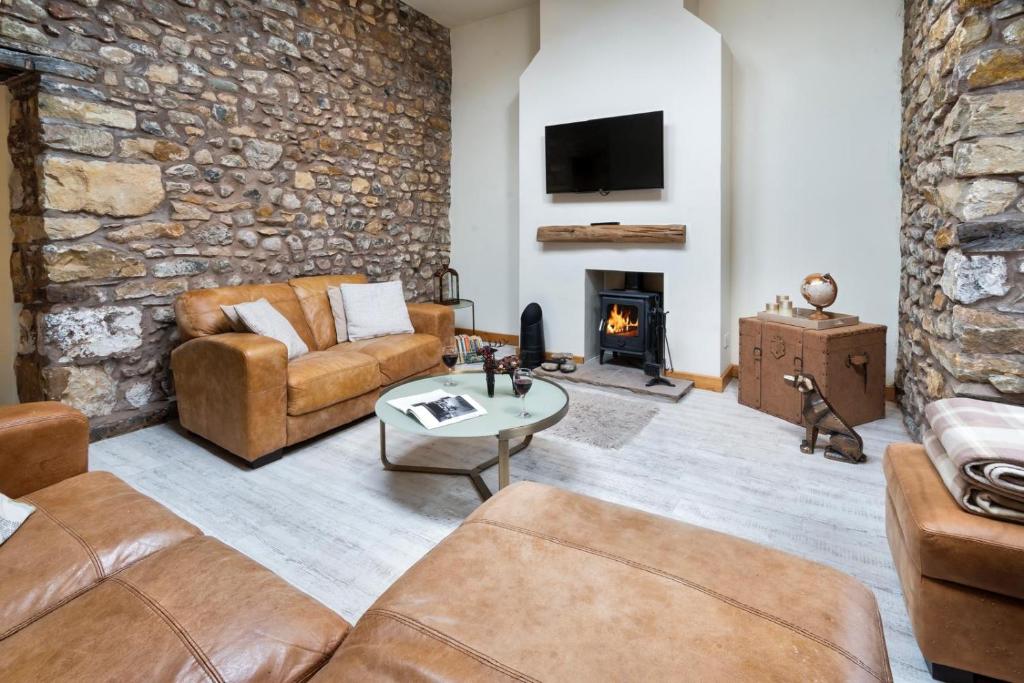 Gallery image of The Old Paper Shop Sleeps 4 Nr Lake District WiFi in Bolton le Sands