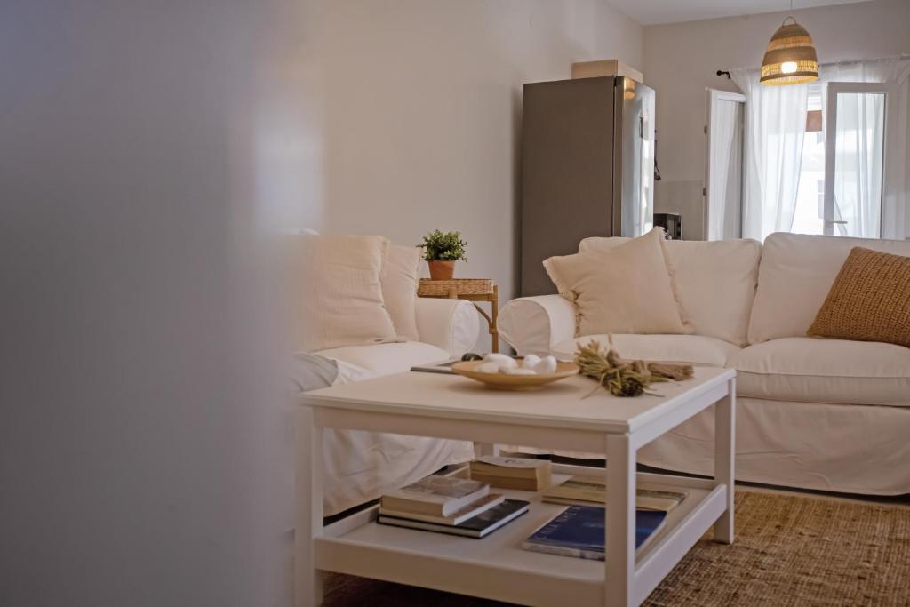 A seating area at Cosmos Villas Spyridoula