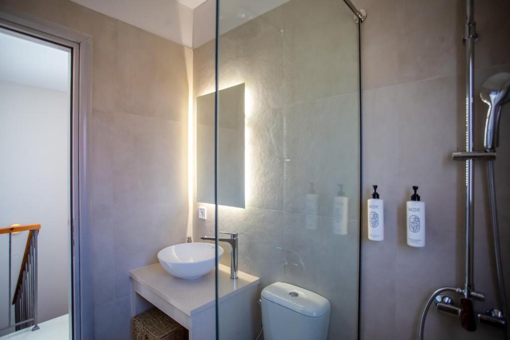 A bathroom at Cosmos Villas Spyridoula
