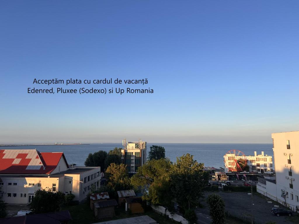 Nespecifikovaný výhled na moře nebo výhled na moře při pohledu z penzionu
